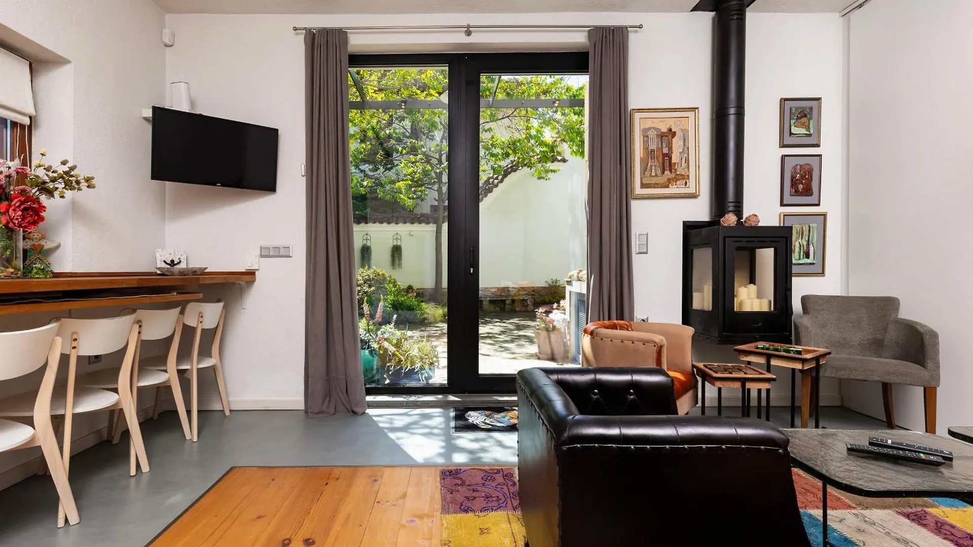 Old Town 2Br Spacious House With Private Garden And Free Parking Plovdiv