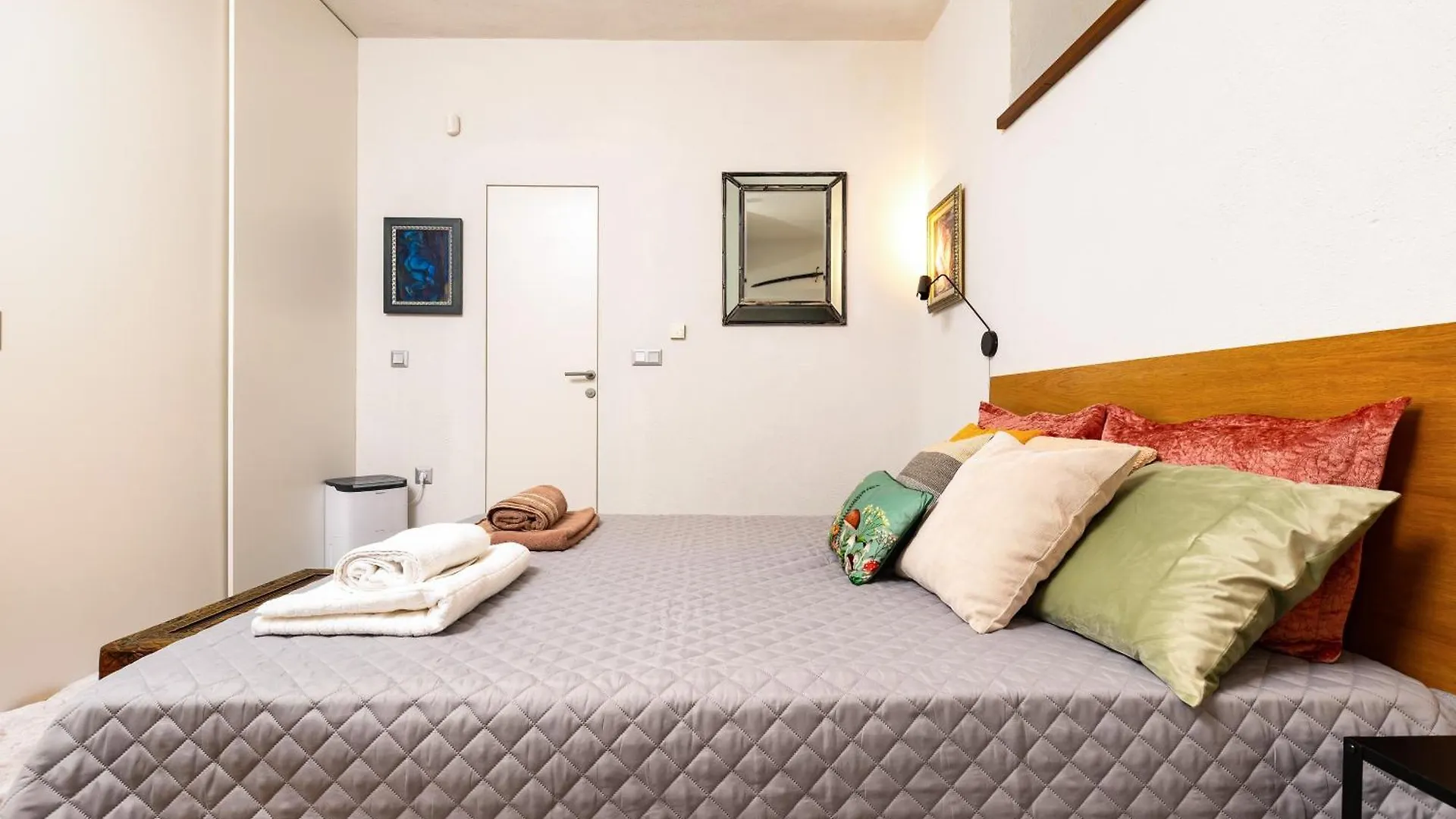 Old Town 2Br Spacious House With Private Garden And Free Parking Plovdiv Villa